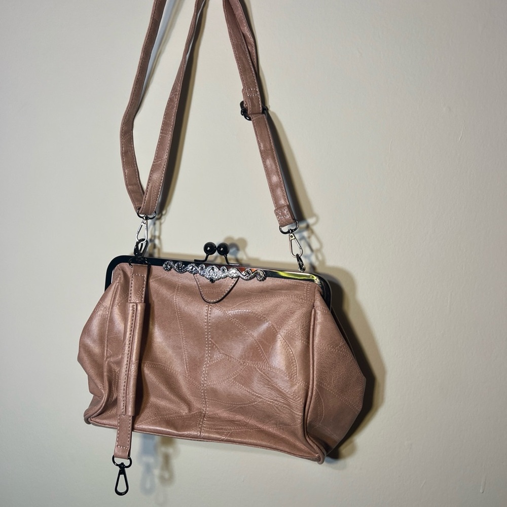 Elegant Tan Leather Women's Bag